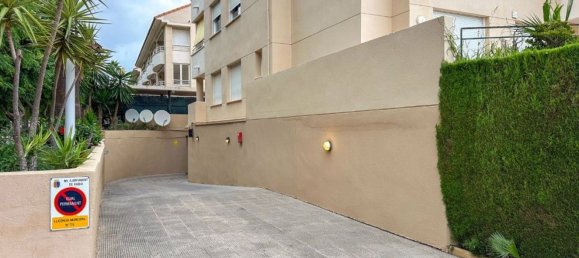  Parking in Alicante, Spain No. 152781 4