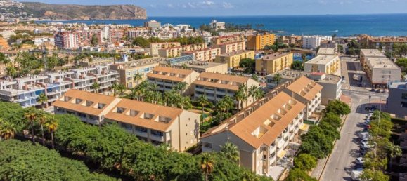  Parking in Alicante, Spain No. 152781 2