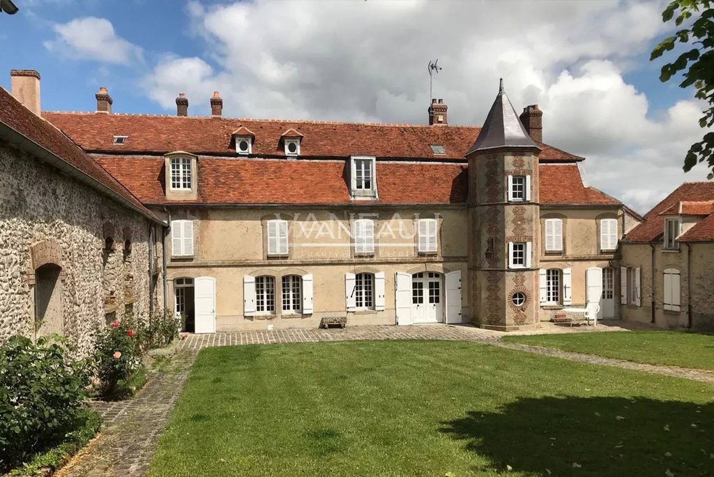 20 rooms Castles in La Chapelle-Moutils, France No. 165547