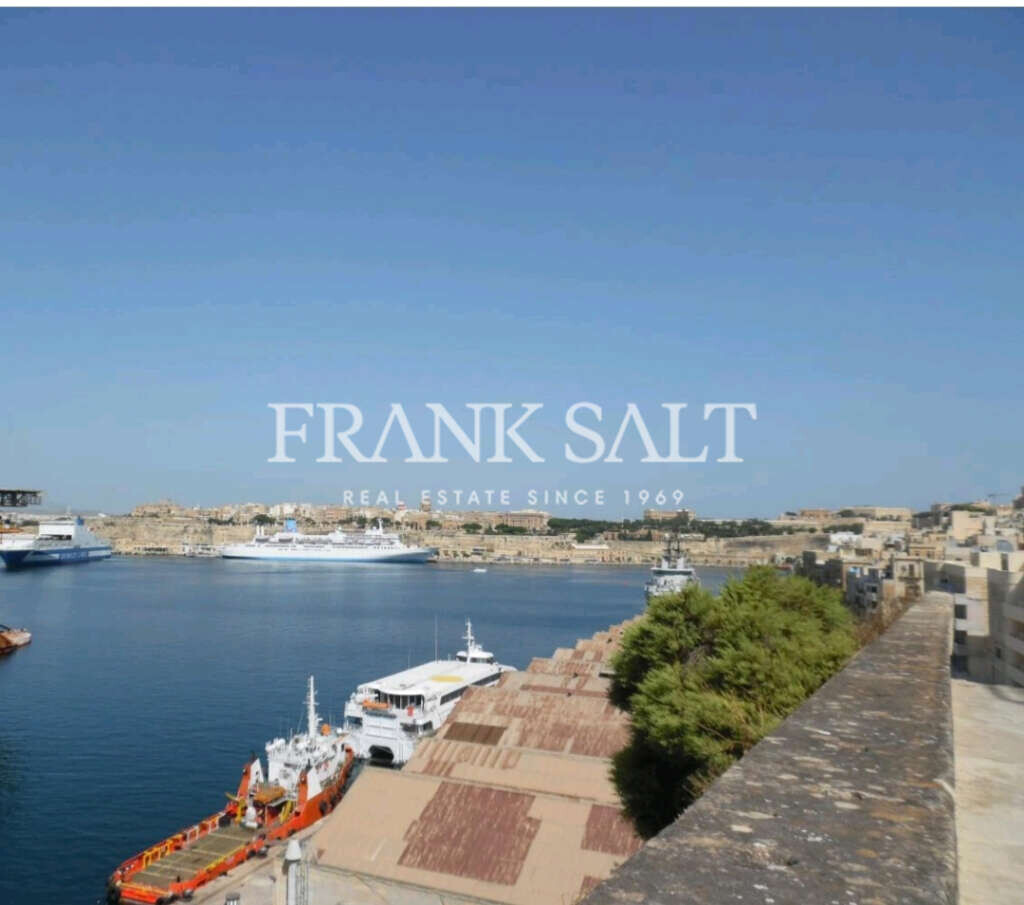1 bedroom Apartment in Senglea, Malta No. 11500