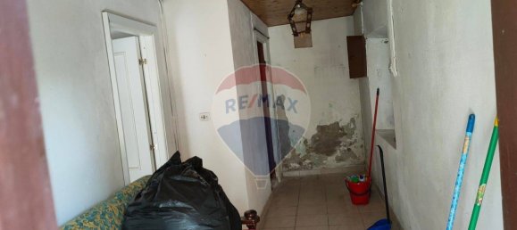 2 Schlafzimmer Haus in Somma Lombardo, Italy, Nr. 136968 5