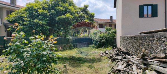 2 Schlafzimmer Haus in Somma Lombardo, Italy, Nr. 136968 16