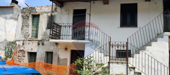 2 Schlafzimmer Haus in Somma Lombardo, Italy, Nr. 136968 7