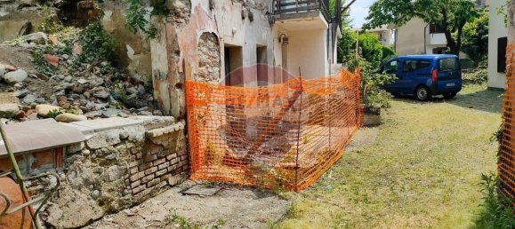 2 Schlafzimmer Haus in Somma Lombardo, Italy, Nr. 136968 10