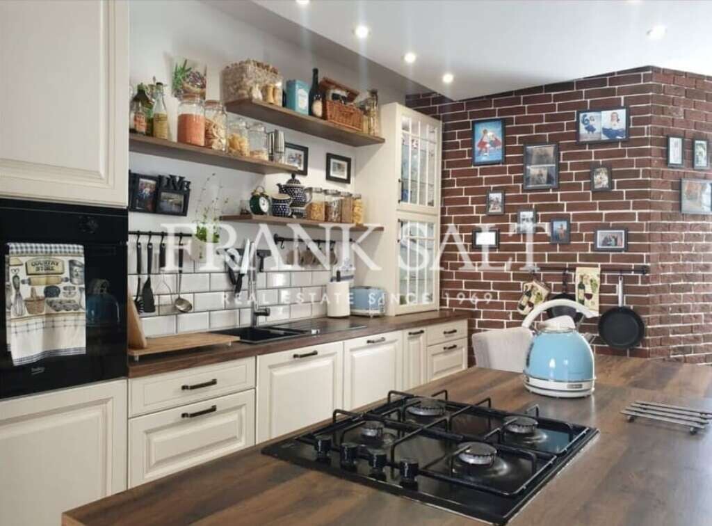 Apartamento T2 em Saint Paul's Bay, Malta N.º 2083