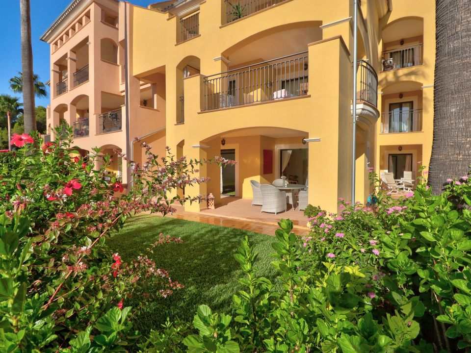 Apartamento T2 em Nova Santa Ponsa, Spain N.º 277011