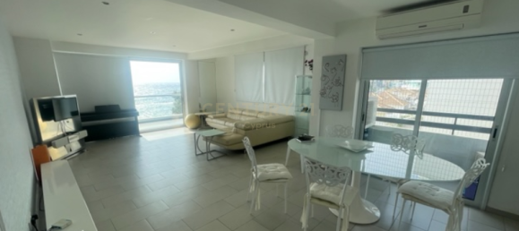 3 Schlafzimmer Wohnung in Germasogeia, Cyprus, Nr. 3815 4