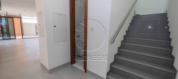 Вилла с 6 спальнями в Абу-Даби, ОАЭ № 29236 3