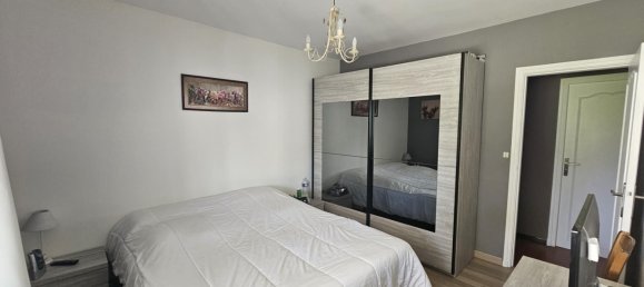 Casa de 3 dormitorios en Montreuil, France No. 61522 7