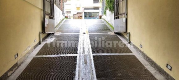 Garagem em Locate di Triulzi, Italy 24 m² N.º 261897 8