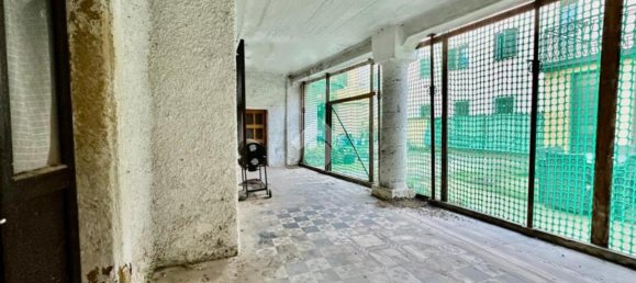 Casa de 5 divisões em Calcinate, Italy N.º 111137 4