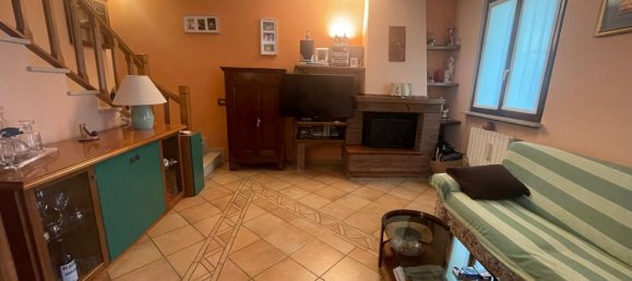 5 bedrooms Villa in Rottofreno, Italy No. 335687 3