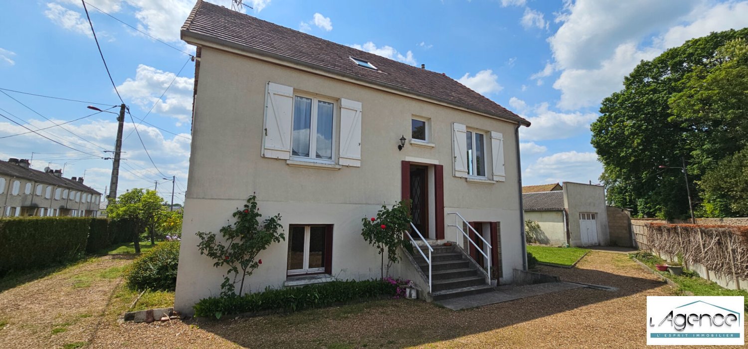 4 bedrooms House in Bonneval, France No. 92350