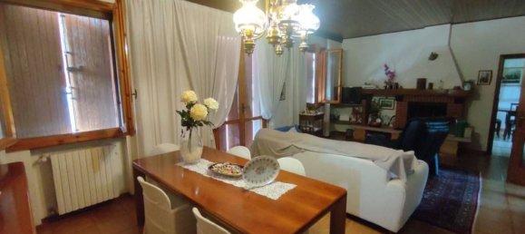 Casa de 2 habitaciónes en Montescudo Monte Colombo, Italy No. 12122 17