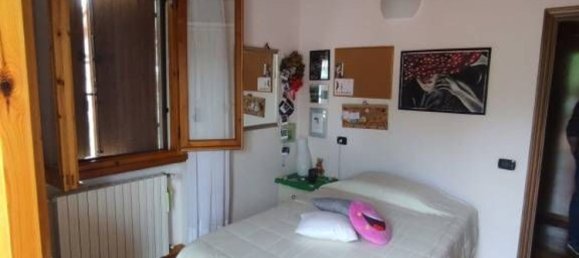 Casa de 2 habitaciónes en Montescudo Monte Colombo, Italy No. 12122 16