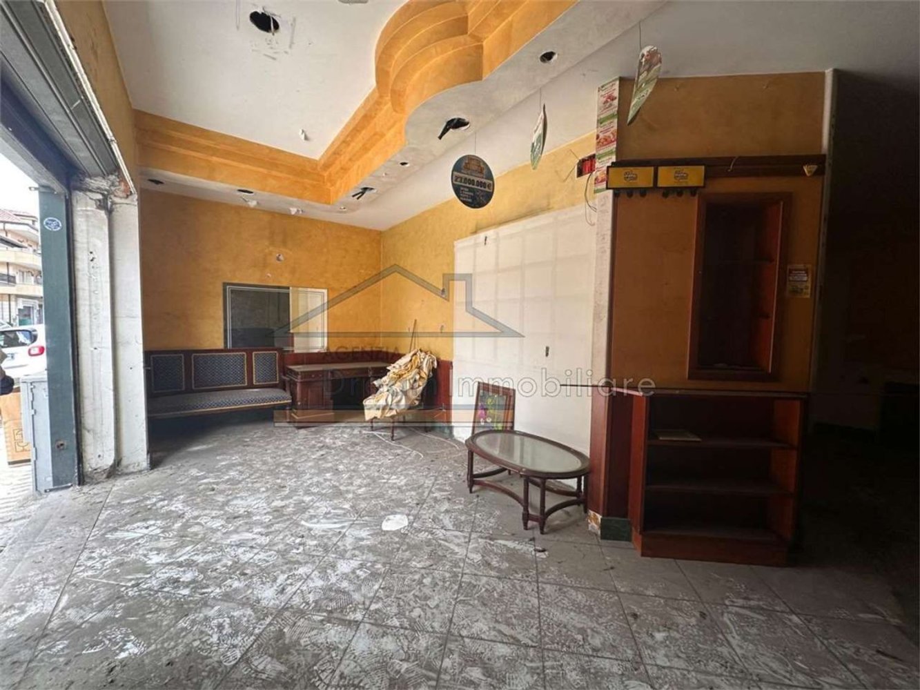 75m² Commercial property in Villaricca, Italy No. 136882