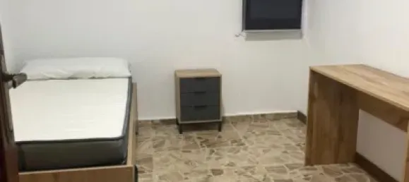 Apartamento de 5 dormitorios en Jaén, Spain No. 141007 2