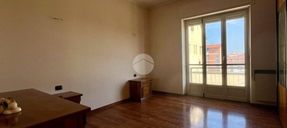 Apartamento de 2 dormitorios en Asti, Italy No. 43577 12