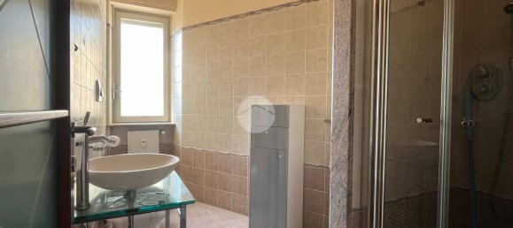 Apartamento de 2 dormitorios en Asti, Italy No. 43577 18