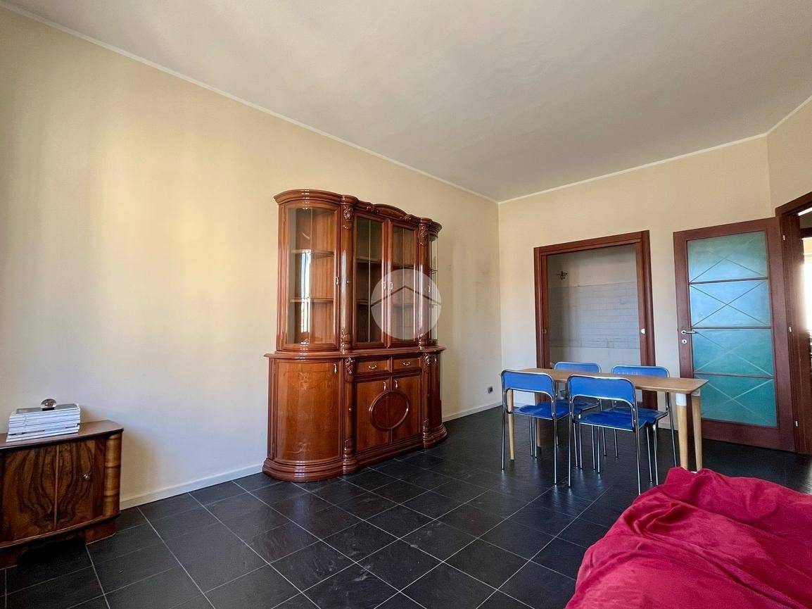 Apartamento T2 em Asti, Italy N.º 43577