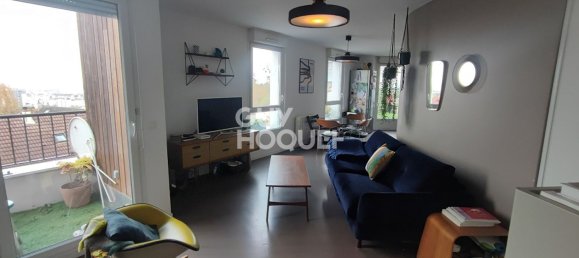 2 chambres Appartement à Romainville, France No. 162180 3