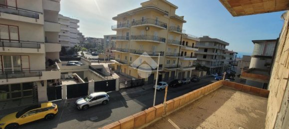 2 Schlafzimmer Haus in Reggio Calabria, Italy, Nr. 42441 10