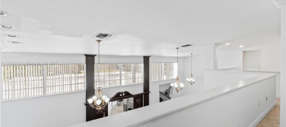 Vivenda T6 em Miami, EUA N.º 614632 3