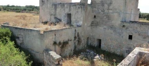 15 rooms House in Brindisi, Italy No. 136773 2