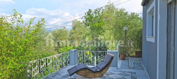 3 غرف نوم فيلا في Bagnone, Italy رقم 250960 10