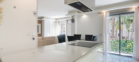 Apartamento de 3 dormitorios en Estepona, Spain No. 147565 31