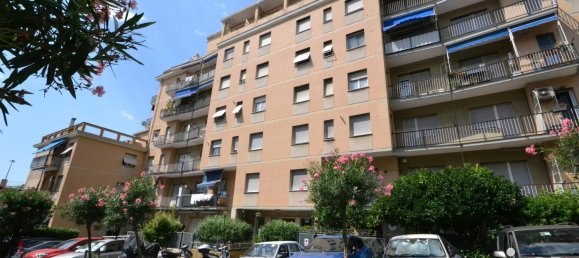 6 rooms Apartment in Genoa, Italy No. 284260 12