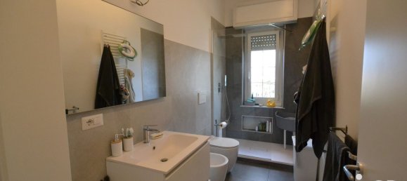 6 rooms Apartment in Genoa, Italy No. 284260 9