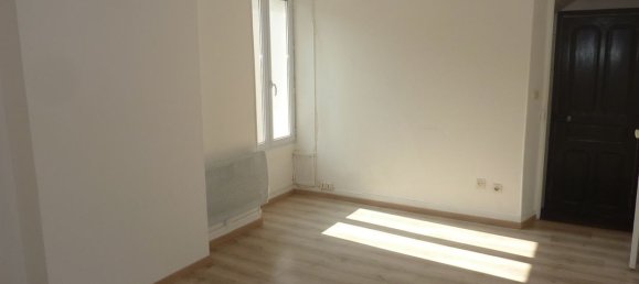 2 bedrooms House in Saint-Mammes, France No. 181676 9