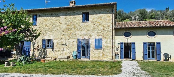 3 bedrooms House in Perugia, Italy No. 138205 9