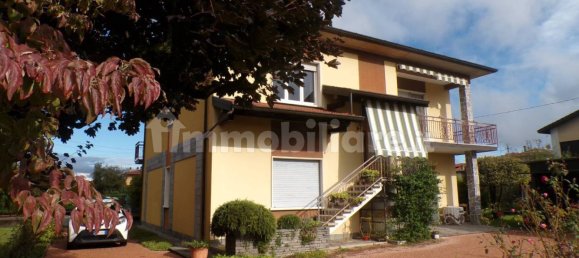 Вилла с 2 спальнями в Кадредзате, Италия № 326547 9