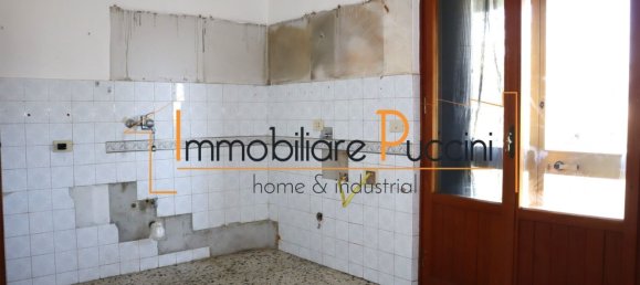 5-salle Appartement à Calenzano, Italy No. 196683 12