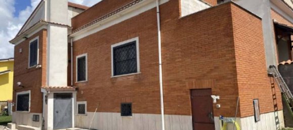 3 rooms House in Pomezia, Italy No. 4532 2