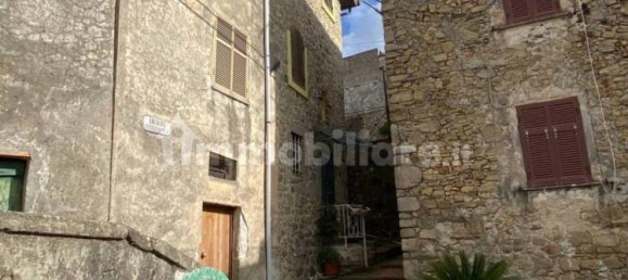 4 bedrooms Villa in Follo, Italy No. 258889 5