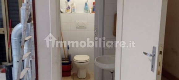 2غرفة عقار تجاري في Rome, Italy رقم 25157 12