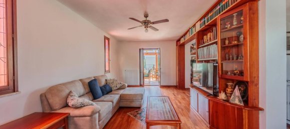 4 bedrooms Villa in Follonica, Italy No. 304776 14