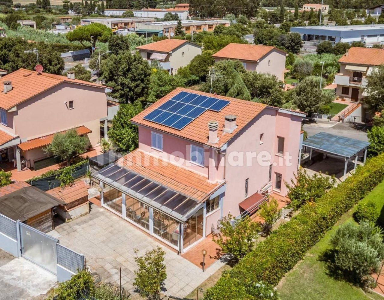 4 bedrooms Villa in Follonica, Italy No. 304776