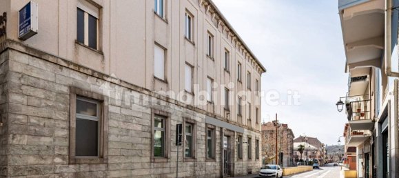 5 rooms Commercial property in Romagnano Sesia, Italy No. 353097 4