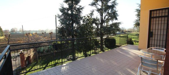 3 غرف نوم فيلا في Castel Maggiore, Italy رقم 163601 24