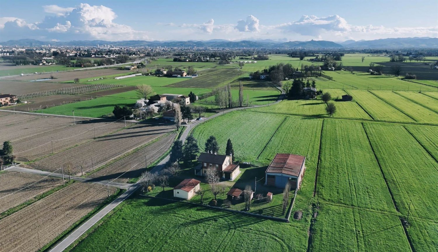 3 غرف نوم فيلا في Castel Maggiore, Italy رقم 163601