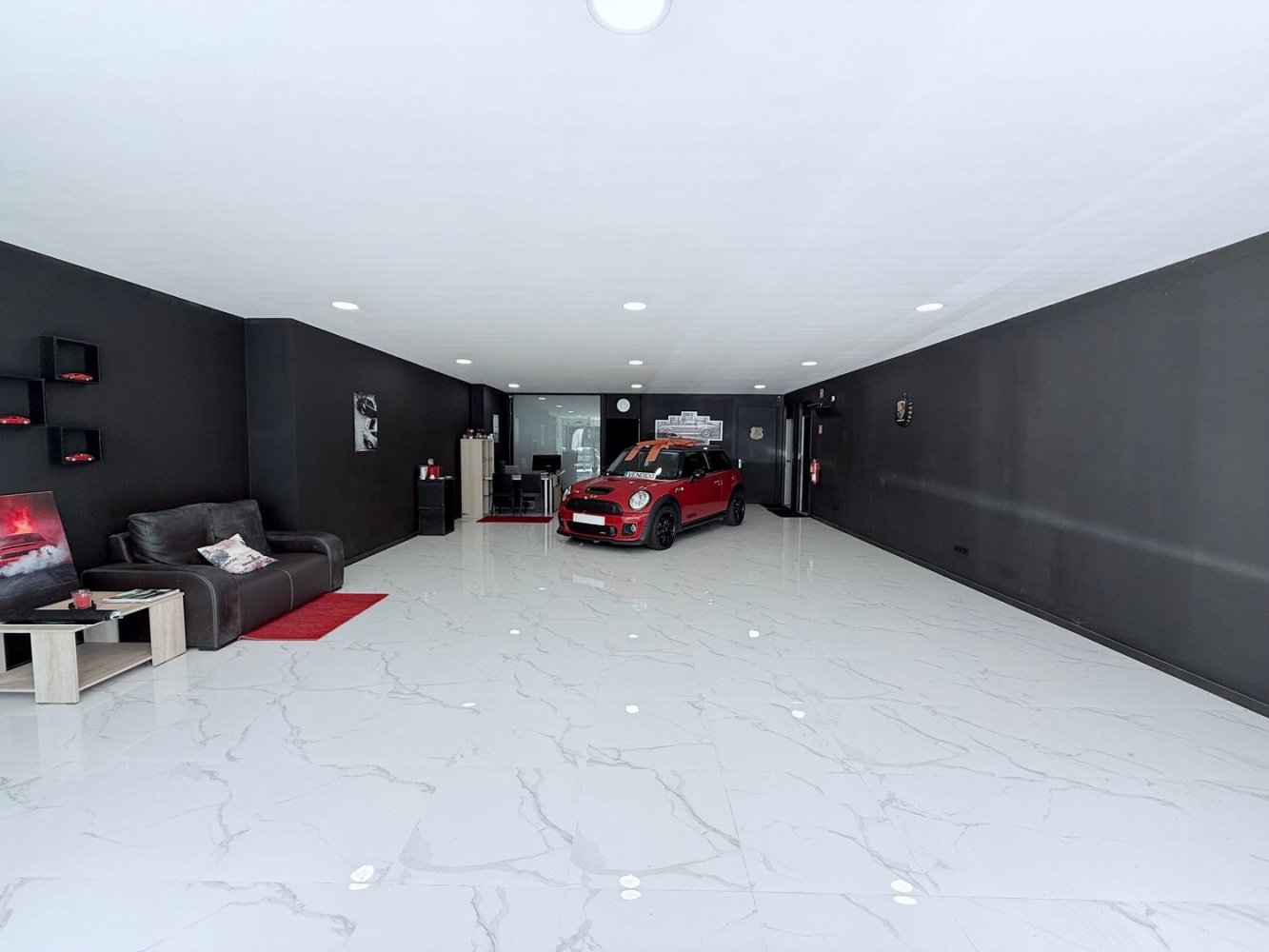 181m² Commercial property in Argoncilhe, Portugal No. 254007