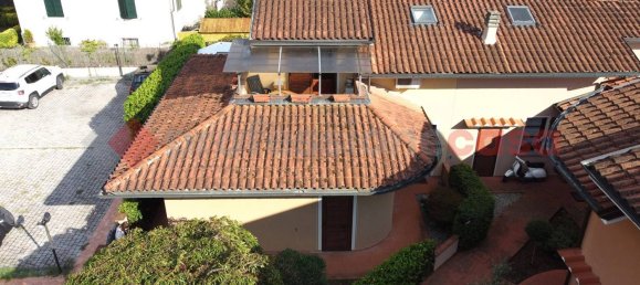 3 rooms Villa in Barga, Italy No. 340950 3