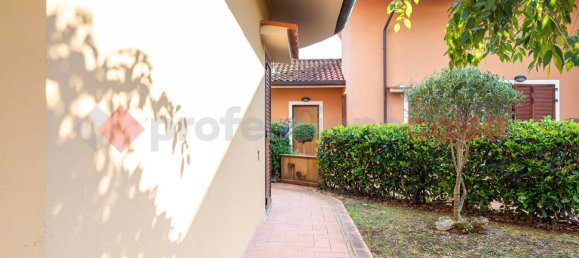 3 rooms Villa in Barga, Italy No. 340950 9