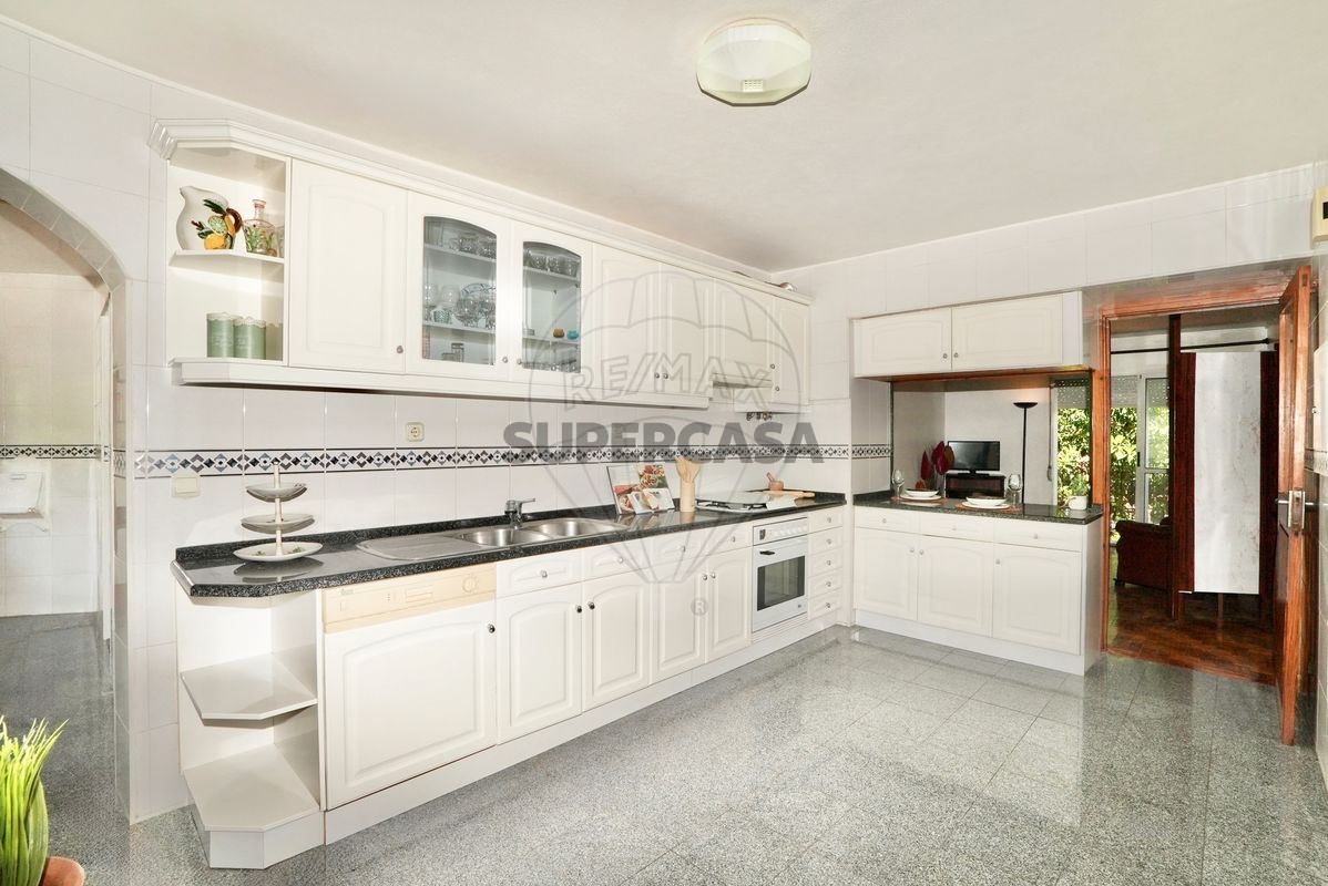 2 Schlafzimmer Wohnung in Lisbon, Portugal, Nr. 220478