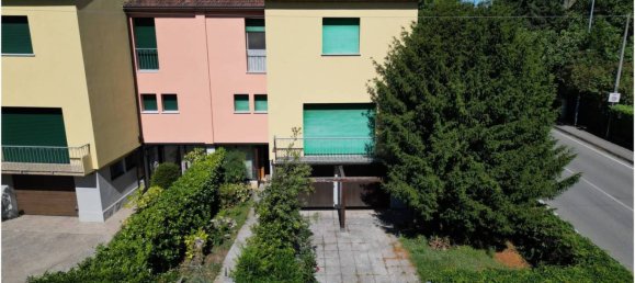 Villa de 3 dormitorios en Fabbrico, Italy No. 294193 5