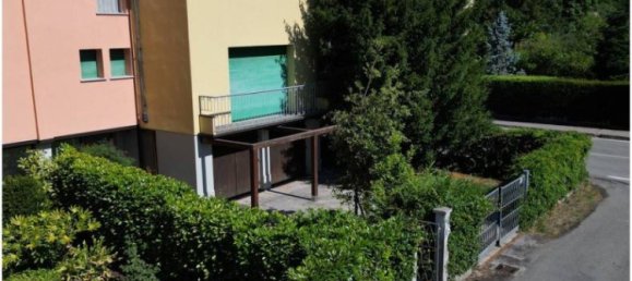 Villa de 3 dormitorios en Fabbrico, Italy No. 294193 3